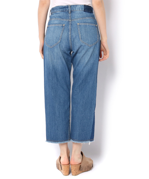 Discoat Parisien（ディスコートパリシアン）の「サイドライン裾フリンジデニム（デニムパンツ・レディース・ブルー・LARGE/MEDIUM）」の13枚目の写真