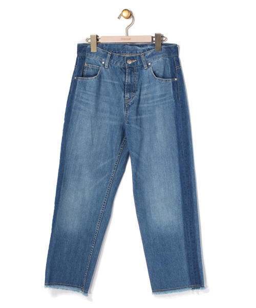 Discoat Parisien（ディスコートパリシアン）の「サイドライン裾フリンジデニム（デニムパンツ・レディース・ブルー・LARGE/MEDIUM）」の3枚目の写真