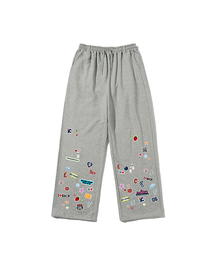 ESCAPEFROM（エスケープフロム）の「シンボルコラージュパッチプリントスウェットパンツ[3色]（スウェットパンツ）」