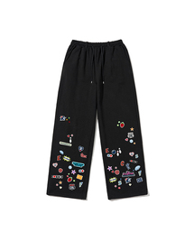 ESCAPEFROM（エスケープフロム）の「シンボルコラージュパッチプリントスウェットパンツ[3色]（スウェットパンツ）」