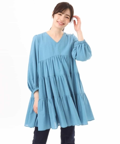 MK MICHEL KLEIN（エムケーミッシェルクラン）の「[洗える]Vネックコットンシフォンチュニックブラウス（シャツ/ブラウス・レディース・ブラック/ブルー・38）」の11枚目の写真