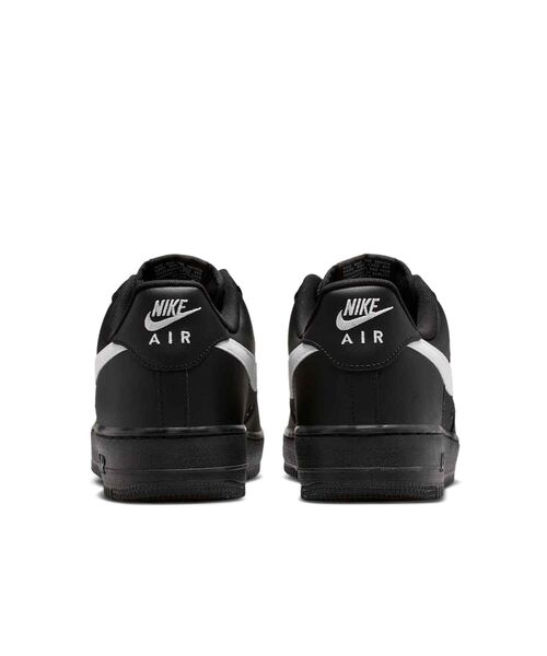 NIKE(ナイキ)の「ナイキ エア フォース 1 '07 LV8 メンズシューズ / Nike Air Force 1 '07 LV8 Men's Shoes IR0952-001 Black(スニーカー・メンズ・ブラック・28/27.5/27/26.5/26/25.5/29/28.5/25/24.5/24)」の4枚目の写真