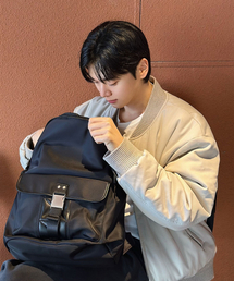 MAISON MINED（メゾンミネド）の「BUCKLE STRAP HOBO BACKPACK（バックパック/リュック）」