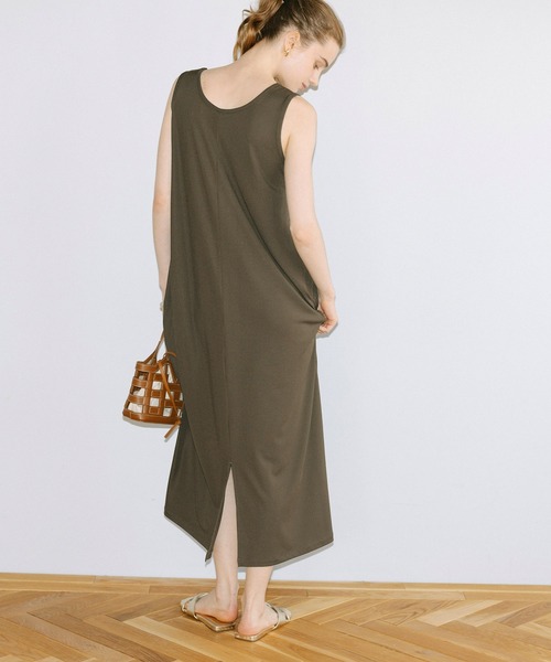coca(coca)(コカ)の「とろみリブノースリーブワンピース(ワンピース・レディース・カーキ/ブラック・L/M/S)」の13枚目の写真
