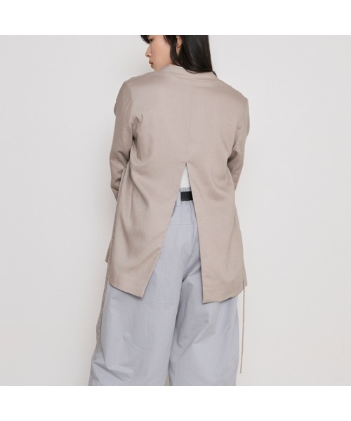 COMMON+HAUS(コモンハウス)の「麻混ノーカラージャケット(ノーカラージャケット・レディース・アイボリー/ブラック/グレー・S/M/L)」の9枚目の写真