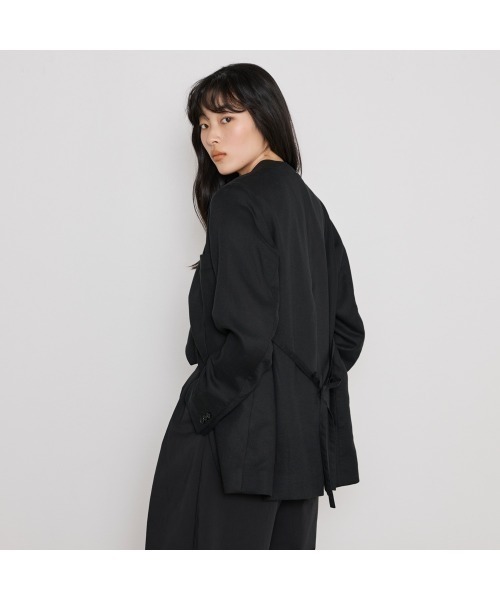 COMMON+HAUS(コモンハウス)の「麻混ノーカラージャケット(ノーカラージャケット・レディース・アイボリー/ブラック/グレー・S/M/L)」の10枚目の写真