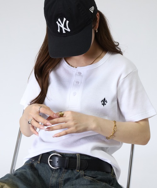 bike star(バイクスター)の「BIKE STAR ワンポイント刺繍ワッフルジャストフィットヘンリーネックT 半袖(Tシャツ/カットソー・メンズ・ブラック/ホワイト/チャコール/レッド・S/M/L)」の18枚目の写真