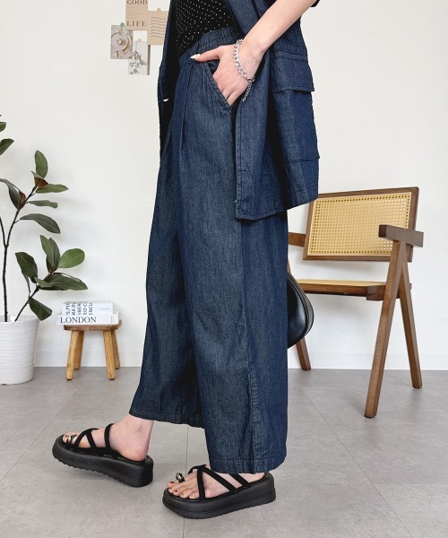 RCD(アールシーディー)の「エアリーデニム前タックワイドパンツ(デニムパンツ・レディース・ワンウォッシュ/ネイビー・LL/L/3L/M/4L)」の7枚目の写真