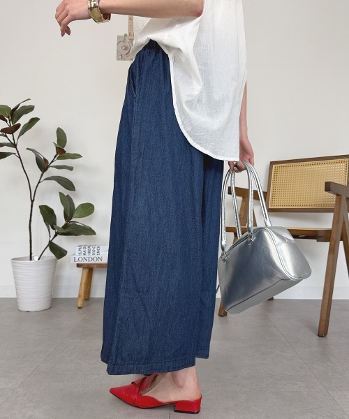 RCD(アールシーディー)の「エアリーデニム前タックワイドパンツ(デニムパンツ・レディース・ワンウォッシュ/ネイビー・LL/L/3L/M/4L)」の4枚目の写真