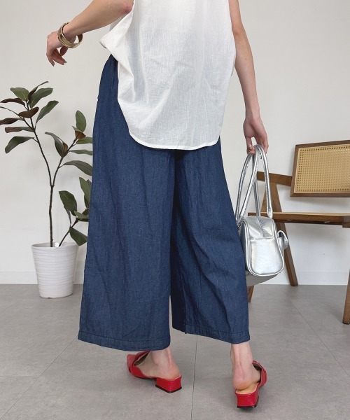 RCD(アールシーディー)の「エアリーデニム前タックワイドパンツ(デニムパンツ・レディース・ワンウォッシュ/ネイビー・LL/L/3L/M/4L)」の5枚目の写真