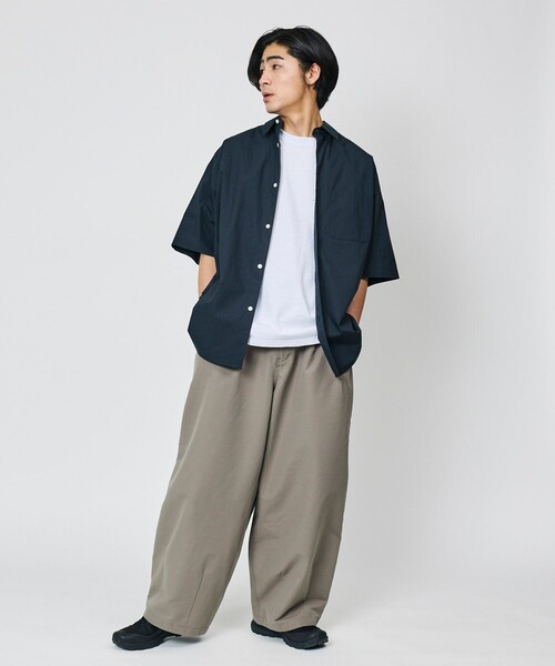 FREAK'S STORE（フリークスストア）の「限定展開 Drymix(R)/ドライミックス ワイドシルエット タック カーブパンツ/速乾/UVカット（その他パンツ・メンズ・ベージュ/ネイビー/チャコールグレー/ブラック・SMALL/MEDIUM/LARGE）」の20枚目の写真