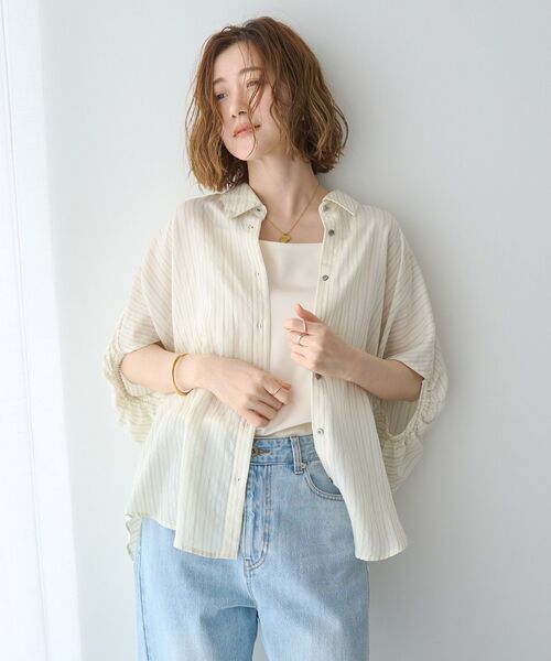 YECCA VECCA（イェッカヴェッカ）の「ストライプ柄シャツ（シャツ/ブラウス・レディース・アイボリー/ブラウン・FREE）」の17枚目の写真