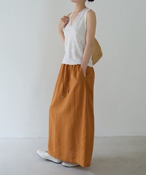 CHUN CHUN NOTES(チュンチュンノーツ)の「26SS/レースVネックノースリーブトップス(Tシャツ/カットソー・レディース・ブラック/ホワイト・F)」の5枚目の写真