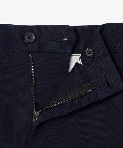 LACOSTE(ラコステ)の「ストレッチツイルチノショーツ(その他パンツ・メンズ・ダークネイビー/ベージュ・31/32)」の17枚目の写真