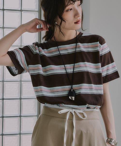 210nouve（トゥージュヌーブ）の「配色 マルチボーダー シアー Tシャツ（Tシャツ/カットソー・レディース・ブラウン/ピンク/ネイビー・FREE）」の4枚目の写真