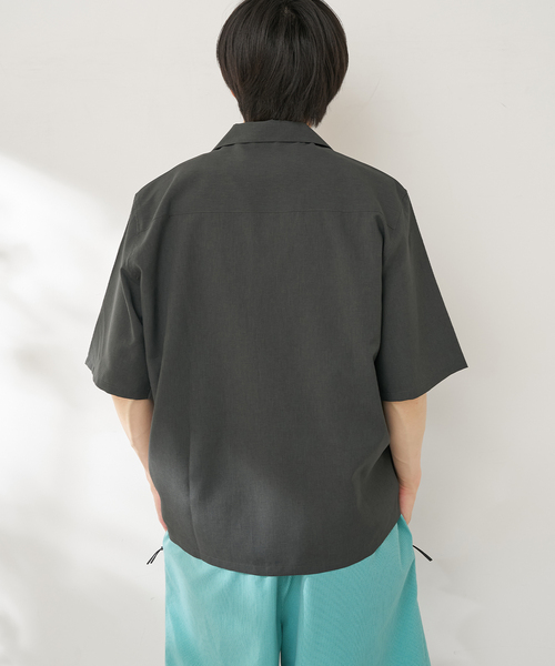 B.C STOCK（ベーセーストック）の「【速乾・接触冷感・UVカット】COOLFIBER(R)Air オープンカラーシャツ（シャツ/ブラウス・メンズ・カーキ/チャコールグレー/ベージュ/ネイビー・MEDIUM/LARGE）」の9枚目の写真