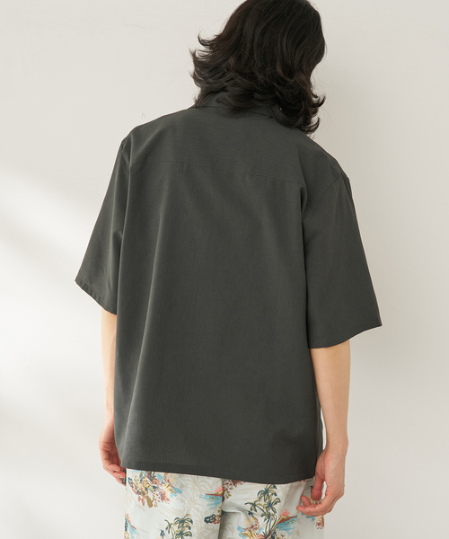 B.C STOCK（ベーセーストック）の「【速乾・接触冷感・UVカット】COOLFIBER(R)Air オープンカラーシャツ（シャツ/ブラウス・メンズ・カーキ/チャコールグレー/ベージュ/ネイビー・MEDIUM/LARGE）」の14枚目の写真