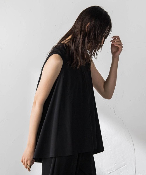 MAYSON GREY(メイソングレイ)の「ノースリフレアプルオーバー+パンツセットアップ(ワンピース・レディース・ブラック・M)」の16枚目の写真
