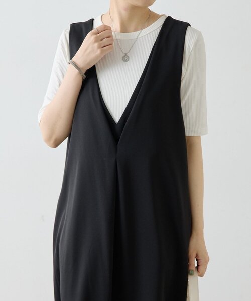 ear PAPILLONNER(イアパピヨネ)の「ベスト風ダブルVネックワンピース【SUM1 STYLE】(ワンピース・レディース・ブラック・FREE)」の13枚目の写真