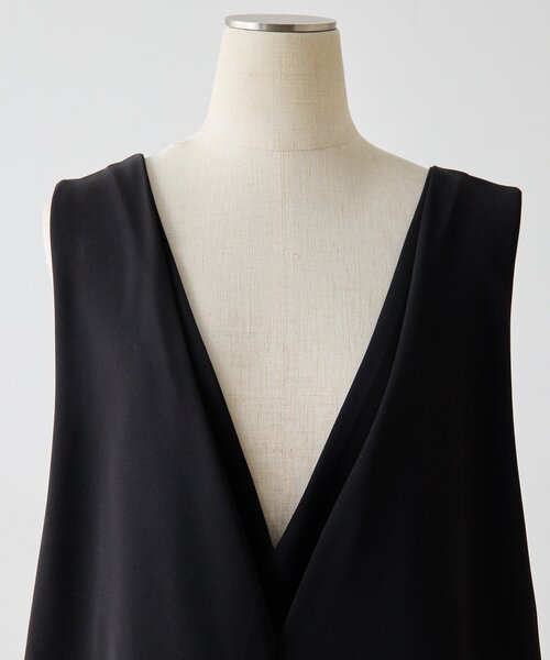 ear PAPILLONNER(イアパピヨネ)の「ベスト風ダブルVネックワンピース【SUM1 STYLE】(ワンピース・レディース・ブラック・FREE)」の7枚目の写真