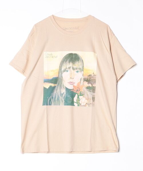 MUSIC TEE(ミュージックティー)の「JONI MITCHELL“CLOUDS”(Tシャツ/カットソー・メンズ・サンドベージュ・MEDIUM/LARGE/X-LARGE)」の1枚目の写真