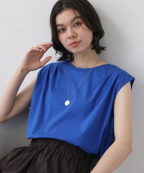 Dessin(デッサン)の「【接触冷感/UVカット】美光沢ノースリーブカットソー(Tシャツ/カットソー・レディース・ブラック/ホワイト系/レンガ/キャメル/グリーン/ブルー・02/01/03)」の4枚目の写真