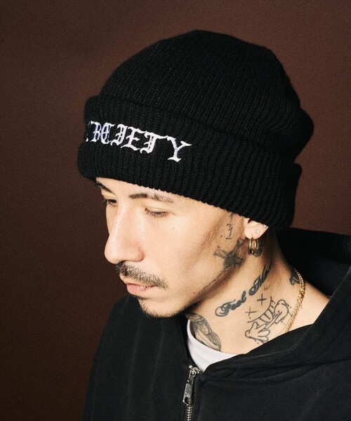 Subciety(サブサエティ)の「Wool beanie(ニットキャップ/ビーニー・メンズ・ブラック×ブラック/ブラック×ホワイト・FREE)」の5枚目の写真