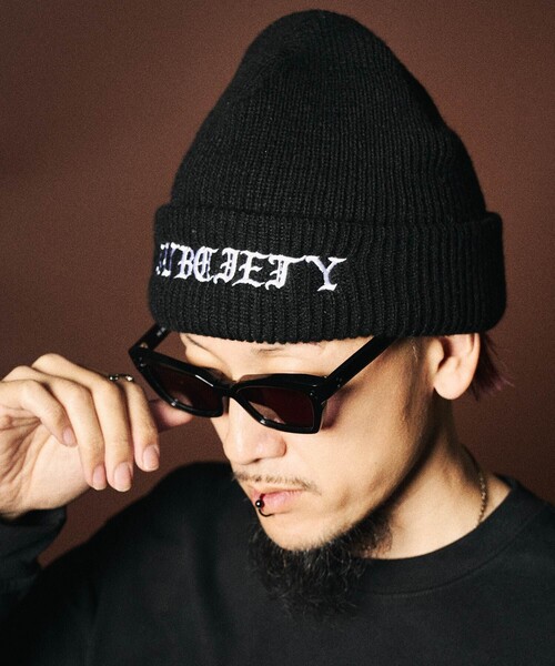 Subciety(サブサエティ)の「Wool beanie(ニットキャップ/ビーニー・メンズ・ブラック×ブラック/ブラック×ホワイト・FREE)」の6枚目の写真