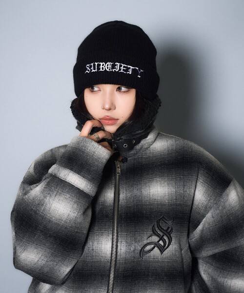 Subciety(サブサエティ)の「Wool beanie(ニットキャップ/ビーニー・メンズ・ブラック×ブラック/ブラック×ホワイト・FREE)」の11枚目の写真