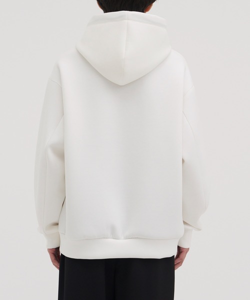CULLNI(クルニ)の「【CULLNI】CULLNI Logo Embroidery Hoodie(パーカー・メンズ・ブラック/ホワイト・1/2)」の14枚目の写真