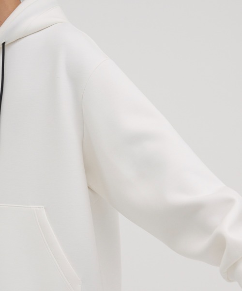 CULLNI(クルニ)の「【CULLNI】CULLNI Logo Embroidery Hoodie(パーカー・メンズ・ブラック/ホワイト・1/2)」の17枚目の写真