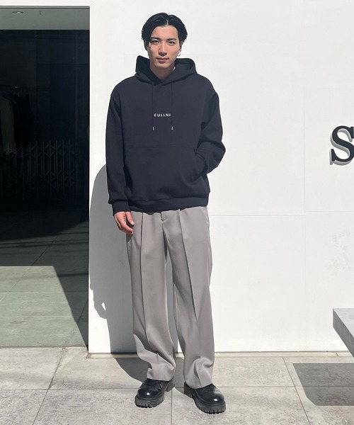CULLNI(クルニ)の「【CULLNI】CULLNI Logo Embroidery Hoodie(パーカー・メンズ・ブラック/ホワイト・1/2)」の7枚目の写真