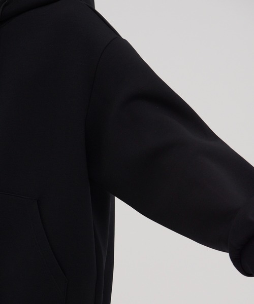 CULLNI(クルニ)の「【CULLNI】CULLNI Logo Embroidery Hoodie(パーカー・メンズ・ブラック/ホワイト・1/2)」の22枚目の写真