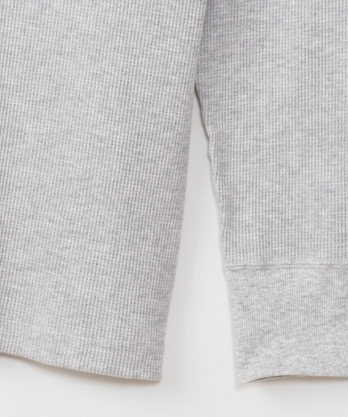 HANES（ヘインズ）の「Hanes/ヘインズ  BEEFY ヘンリーネックロングスリーブ（Tシャツ/カットソー・メンズ・ヘザーグレー/ブラック/ホワイト・XL/S/L/M）」の11枚目の写真