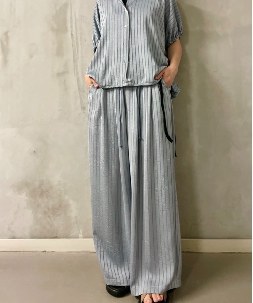 DROIT BELLO(ドロイトベロ)の「DROIT BELLO(ドロイトベロ)サテンカラミオリパンツ(その他パンツ・レディース・グレー系その他3/ブラウン・M)」の1枚目の写真