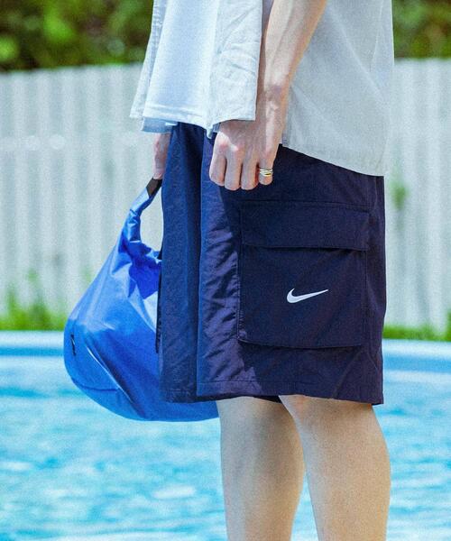 NIKE(ナイキ)の「NIKE SWIM EXCLUSIVE 9ボレーショーツ(その他パンツ・メンズ・ネイビー/ベージュ/グレー/ブラック・SMALL/MEDIUM/LARGE/X-LARGE)」の5枚目の写真