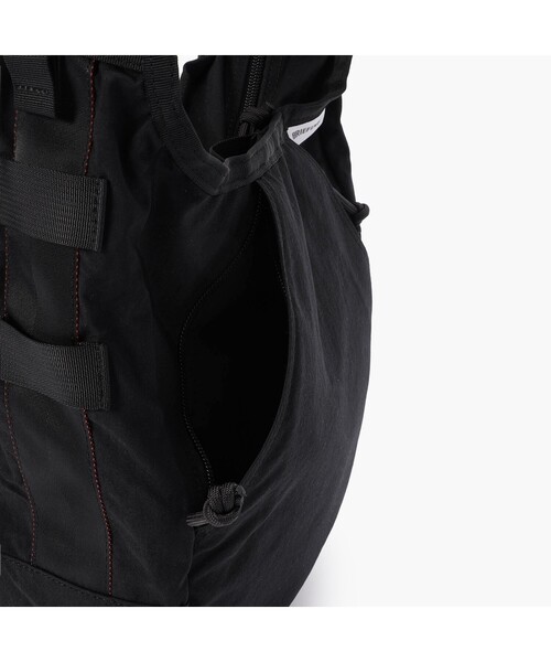 BRIEFING(ブリーフィング)の「HOBO BAG TALL S(ショルダーバッグ・メンズ・ブラック・FREE)」の7枚目の写真