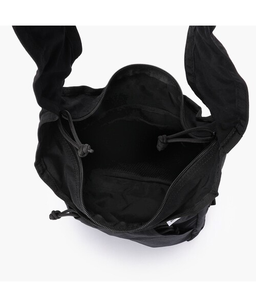 BRIEFING(ブリーフィング)の「HOBO BAG TALL S(ショルダーバッグ・メンズ・ブラック・FREE)」の12枚目の写真