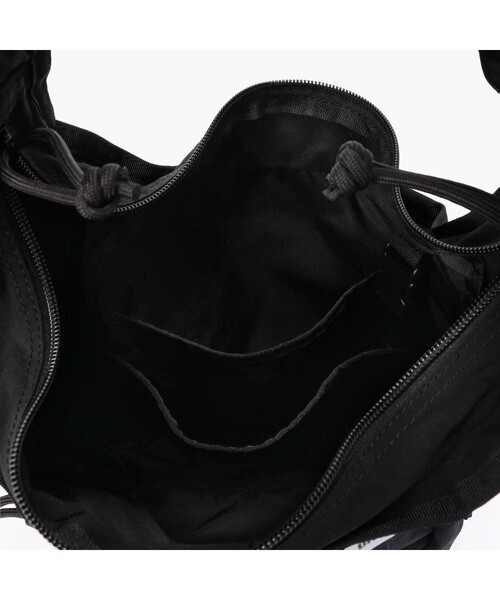BRIEFING(ブリーフィング)の「HOBO BAG TALL S(ショルダーバッグ・メンズ・ブラック・FREE)」の14枚目の写真