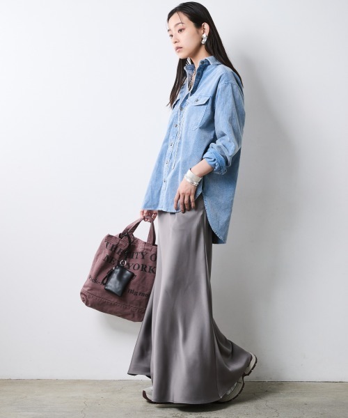CHIC STYLE（シックスタイル）の「硫化染コーデュロイシャツ＜大きいサイズ有＞シックスタイル（シャツ/ブラウス・レディース・ブラック/モカ/ブルー・3L/LL/L/M/5L/4L）」の10枚目の写真