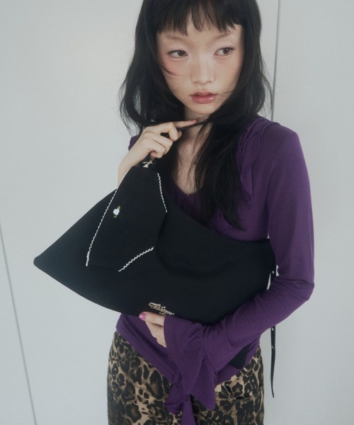 chernyy(チェルニー)の「chernyy 2way cotton bag / 2WAYコットンバッグ(ショルダーバッグ・レディース・ブラウン/ベージュ/ブラック・FREE)」の4枚目の写真