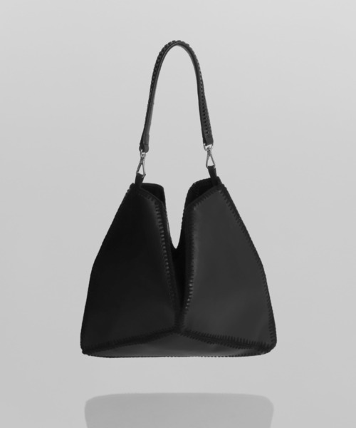 YArKA（ヤーカ）の「【YArKA/ヤーカ】real leather × knit embroidery drawstring 2way bag [kedd2] / レザー×ニット編2wayバッグ（ショルダーバッグ・レディース・ブラック・FREE）」の10枚目の写真