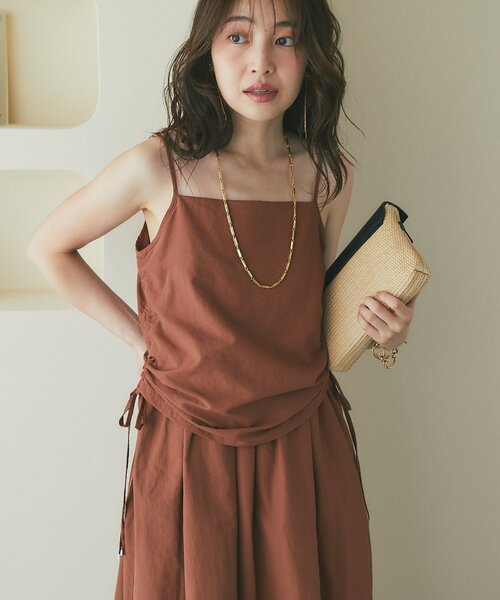 La boutique BonBon(ラブティックボンボン)の「【大人ニュアンスワンピース】ドロストキャミワンピース(ワンピース・レディース・ネイビー/ブラウン/ピンク・38/36)」の9枚目の写真