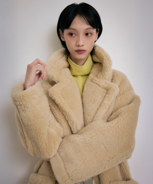 LEFTSEOUL（レフトソウル）の「テディベアオーバーサイズダブルロングウールコート[ライトベージュ]（チェスターコート・レディース・ライトベージュ・FREE）」の2枚目の写真