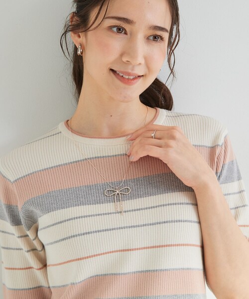 SHOO・LA・RUE(シューラルー)の「ラインストーンリボンネックレス(ネックレス・レディース・ゴールド/ピンクゴールド/シルバー・00)」の4枚目の写真