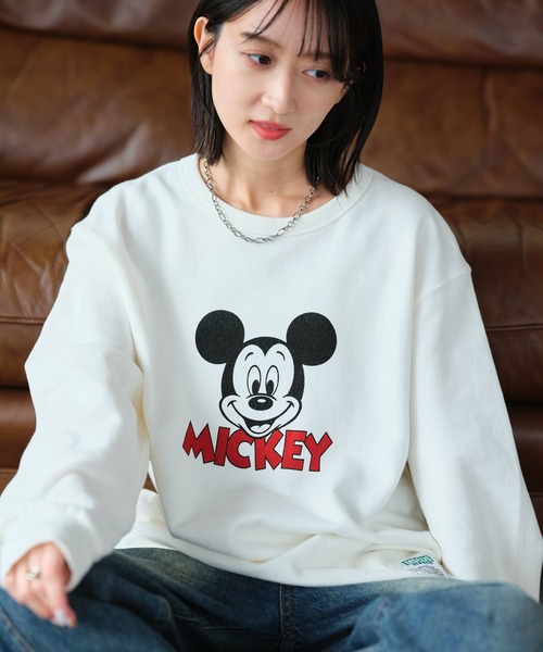 Disney(ディズニー)の「【DISCUS/ディスカス】×【Disney/ディズニー】ミッキーマウス アートワークデザイン ヴィンテージライク 裏毛スウェット(スウェット・レディース・ブラック系1/ブラック系2/ブラック系3/ブラック系4/ホワイト系1/ホワイト系2/ホワイト系3/ホワイト系4・M/L)」の19枚目の写真
