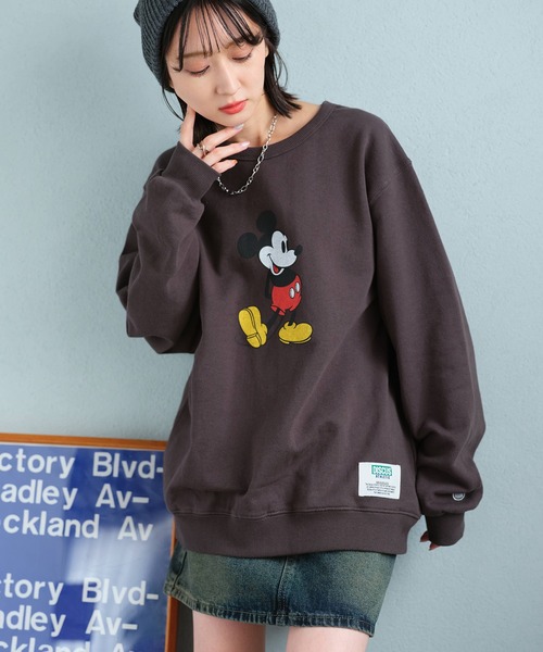 Disney(ディズニー)の「【DISCUS/ディスカス】×【Disney/ディズニー】ミッキーマウス アートワークデザイン ヴィンテージライク 裏毛スウェット(スウェット・レディース・ブラック系1/ブラック系2/ブラック系3/ブラック系4/ホワイト系1/ホワイト系2/ホワイト系3/ホワイト系4・M/L)」の13枚目の写真