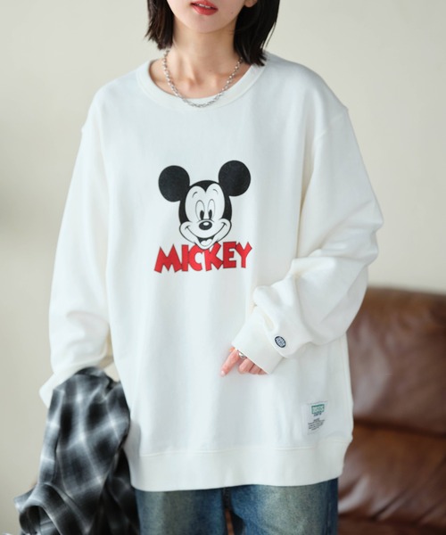 Disney(ディズニー)の「【DISCUS/ディスカス】×【Disney/ディズニー】ミッキーマウス アートワークデザイン ヴィンテージライク 裏毛スウェット(スウェット・レディース・ブラック系1/ブラック系2/ブラック系3/ブラック系4/ホワイト系1/ホワイト系2/ホワイト系3/ホワイト系4・M/L)」の18枚目の写真
