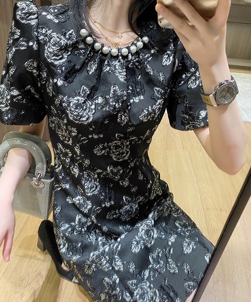 Girly Doll(ガーリードール)の「パフスリーブパール付きミニワンピース(ワンピース・レディース・ブラック・M/L)」の10枚目の写真