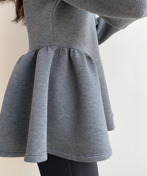 BIRTHDAY BASH(バースデイバッシュ)の「PEARL BUTTON PEPLUM TOPS(パールボタンペプラムトップス)(Tシャツ/カットソー・レディース・グレー・FREE)」の17枚目の写真